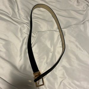 Black Vince Camuto belt